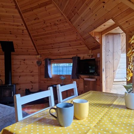 The Hive - Unique Log Cabin With Wood Burning Stove Ludchurch Exterior foto